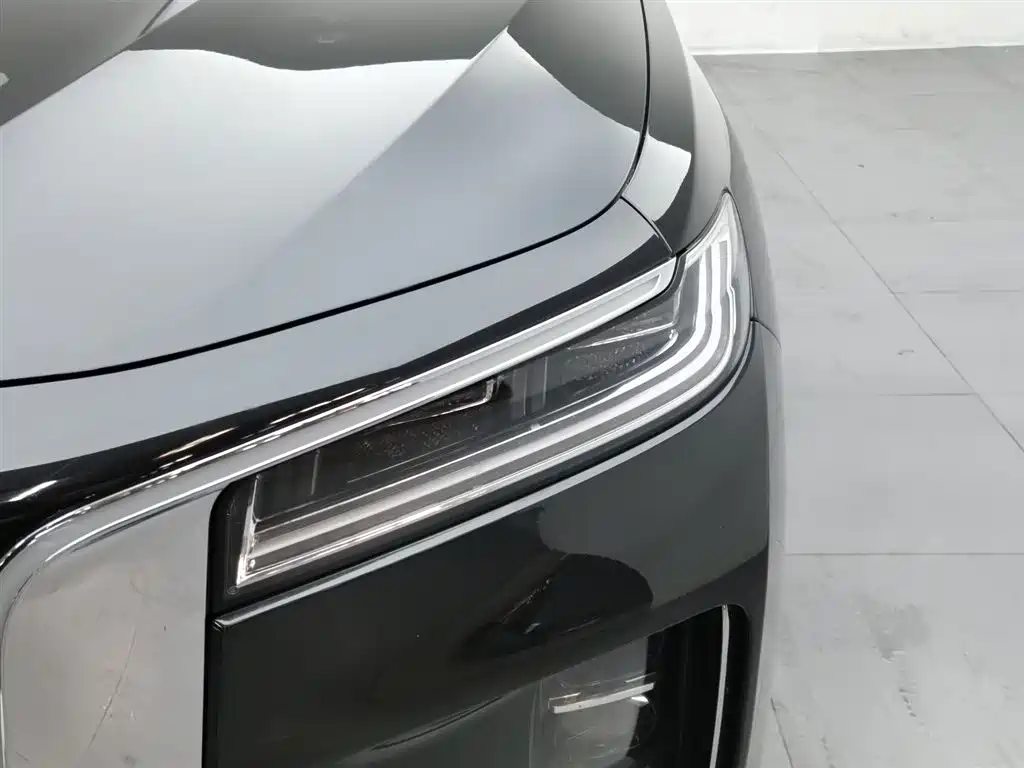 Hongqi H9 2020 2.0T