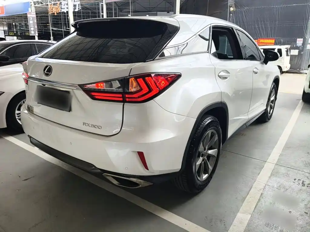 Lexus RX — миниатюра 7
