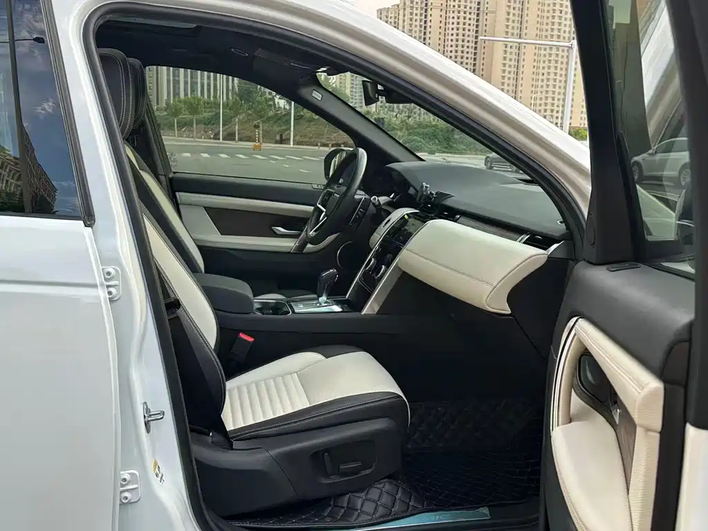 Land Rover Discovery Sport — миниатюра 11