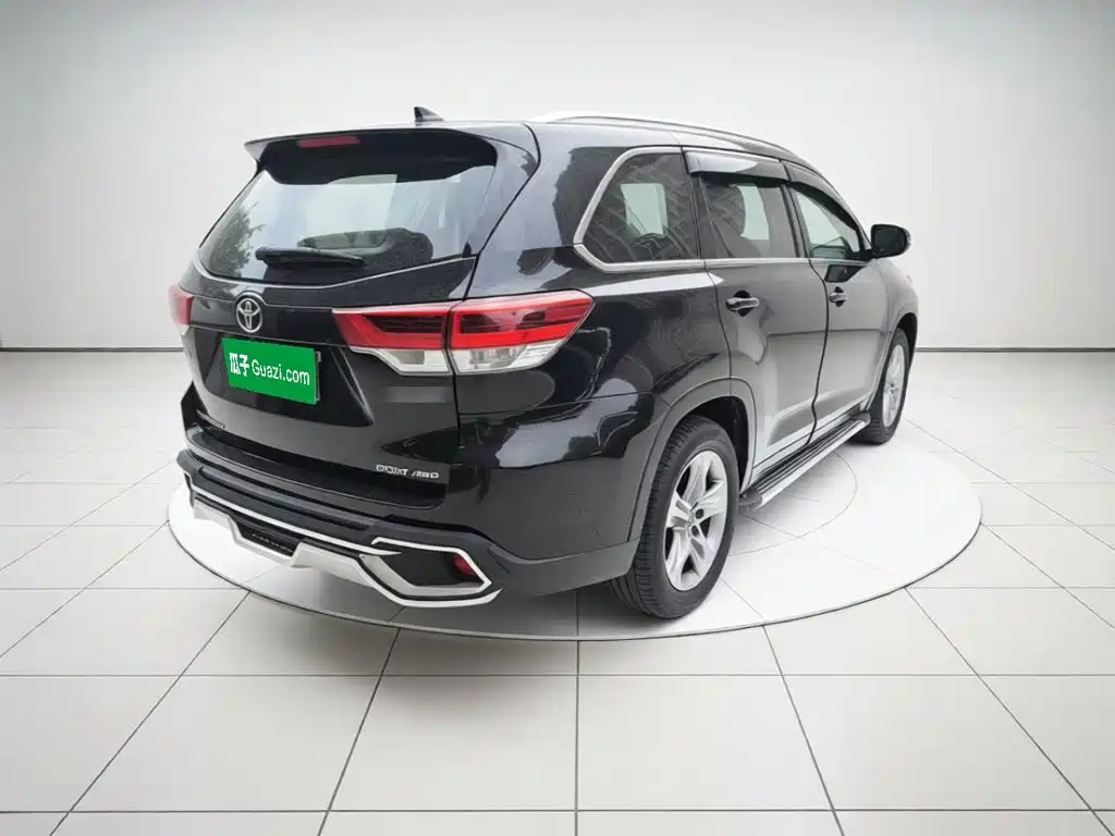 Toyota Highlander — миниатюра 6