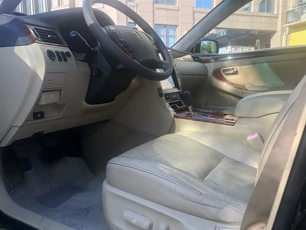Toyota Crown 2007 2.5L Royal