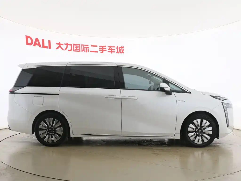 GAC Motor 传祺E8 PHEV — миниатюра 13