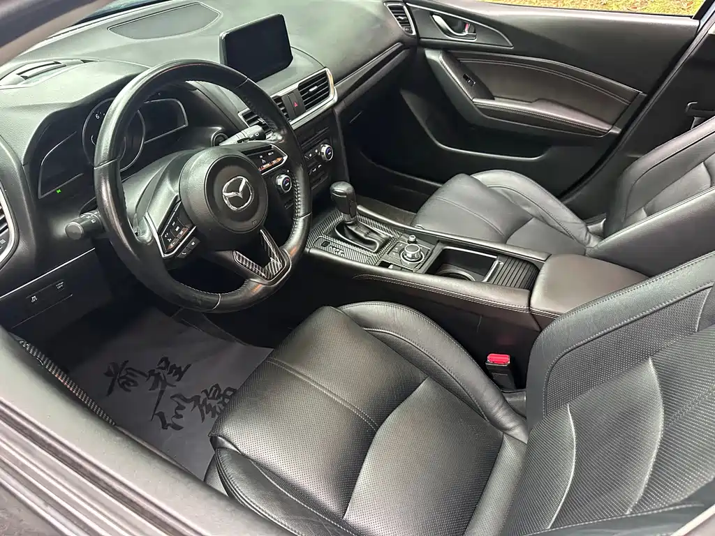Mazda 3 Axela — миниатюра 10
