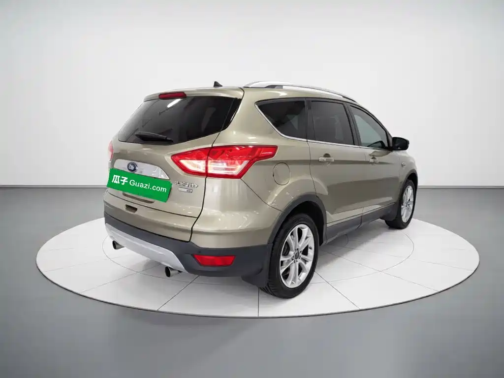 Ford Kuga — миниатюра 6