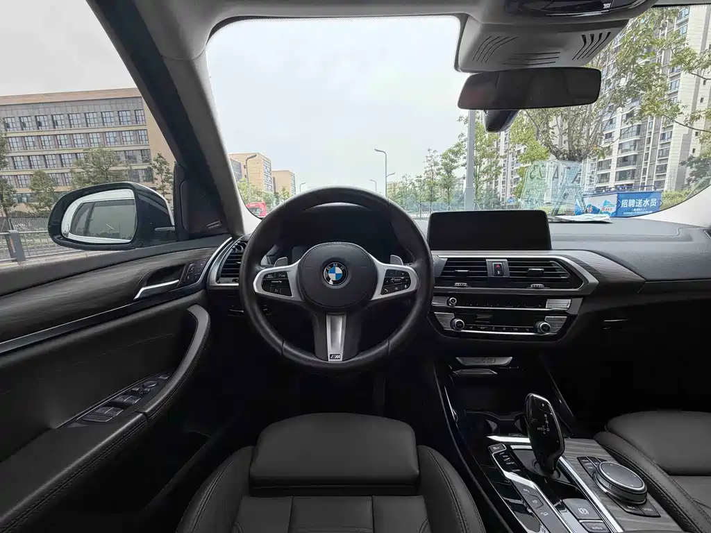 BMW X3 — миниатюра 7
