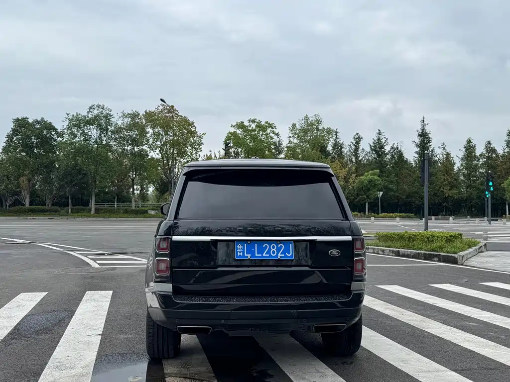 Land Rover Range Rover — миниатюра 9