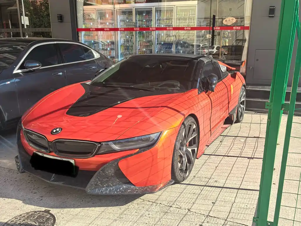 BMW I8