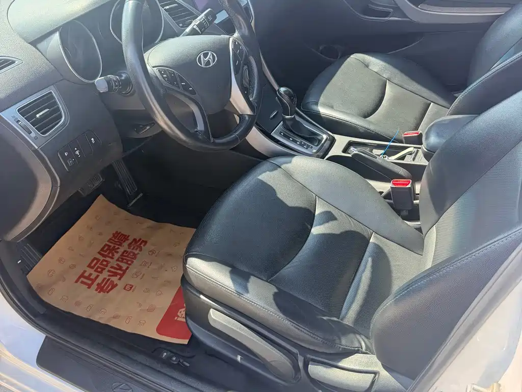 Hyundai Elantra Langdong — миниатюра 8