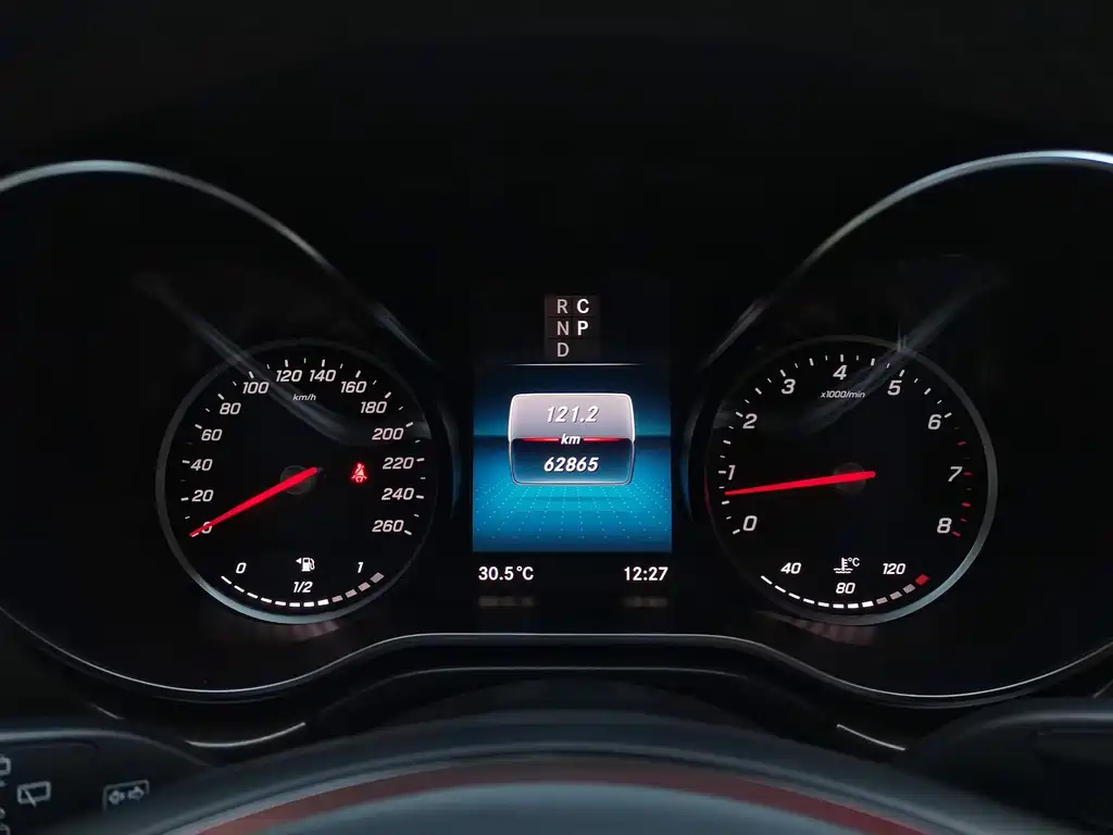 MERCEDES-BENZ V CLASS