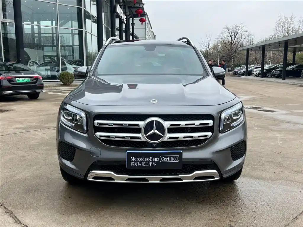 MERCEDES-BENZ GLB