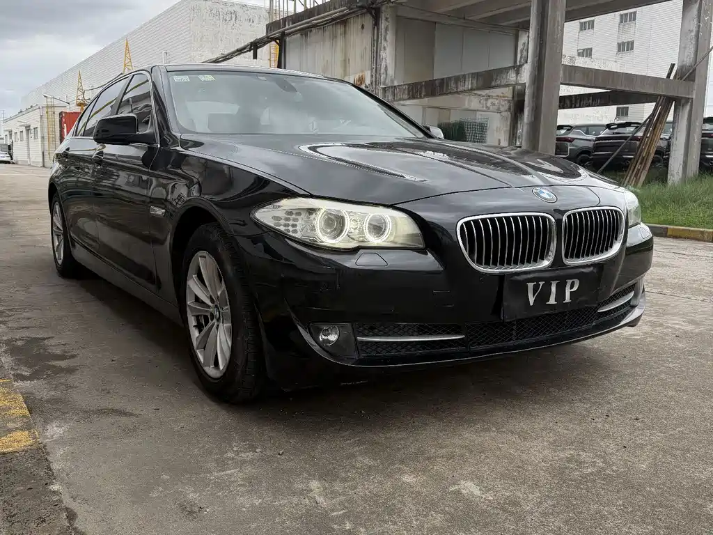 BMW 5 Series — миниатюра 2