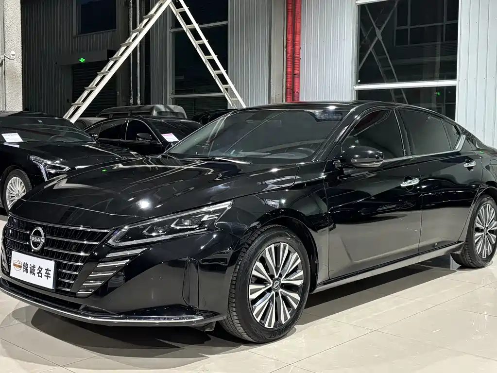Nissan Teana 2023