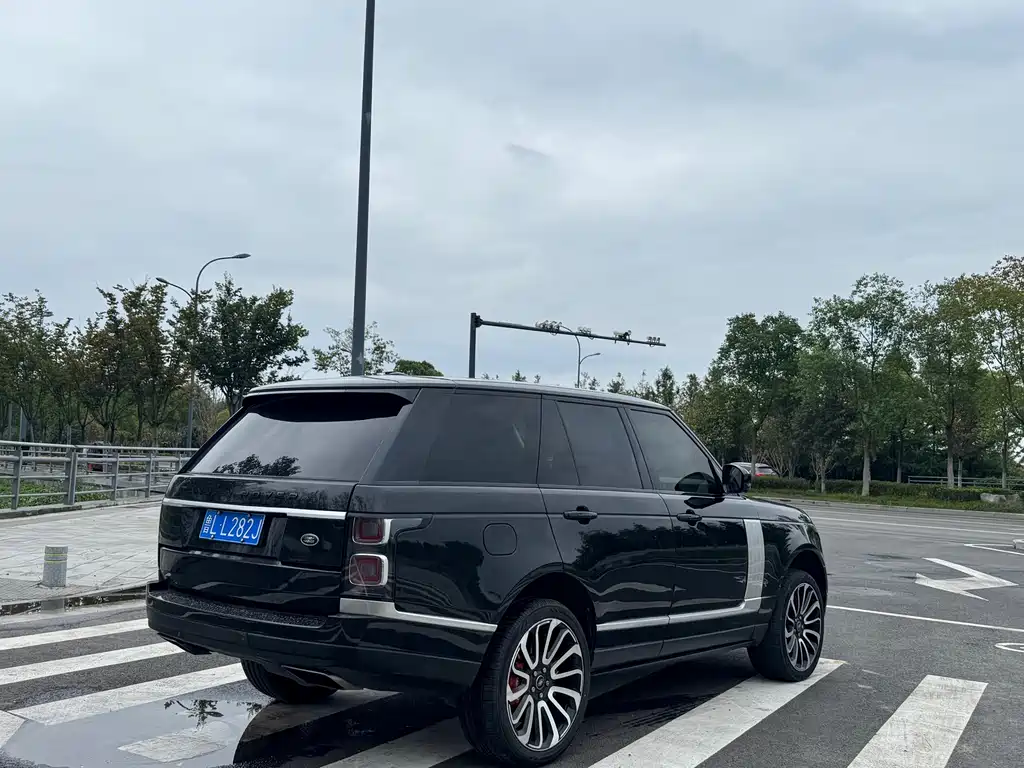 Land Rover Range Rover — миниатюра 10