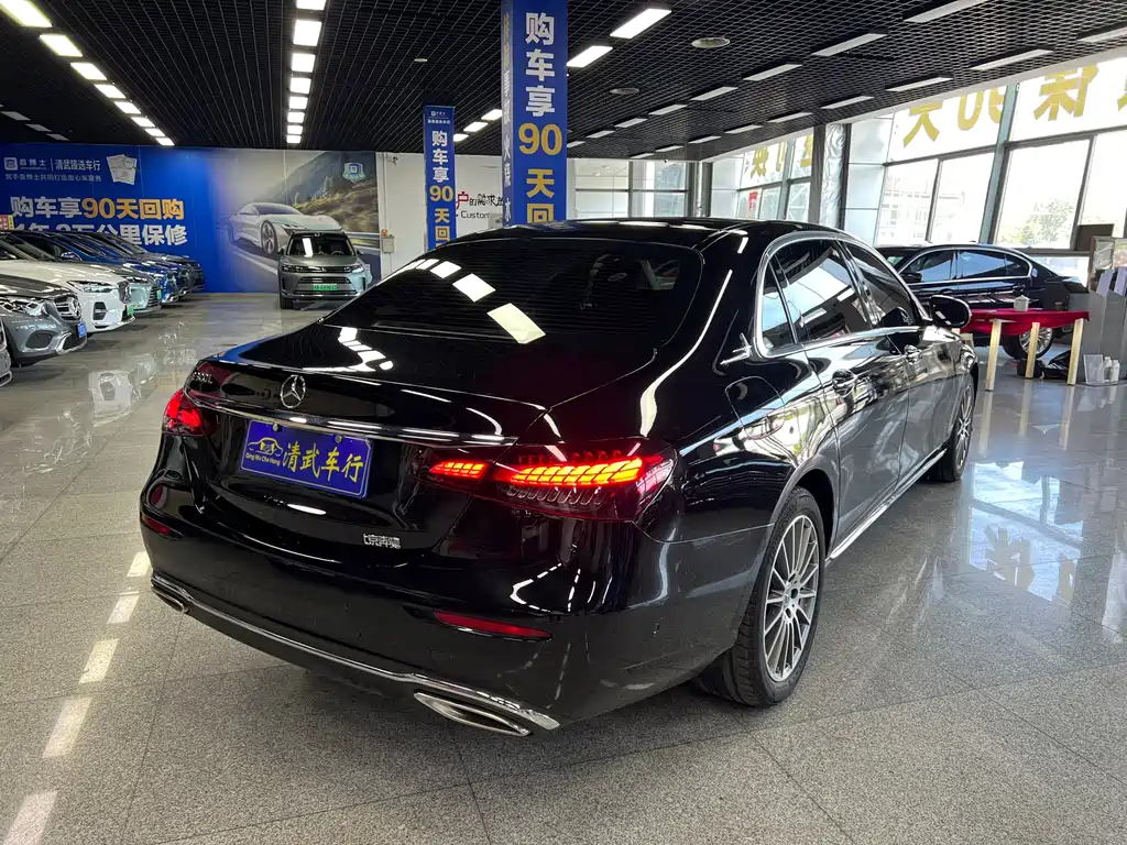 MERCEDES-BENZ E CLASS
