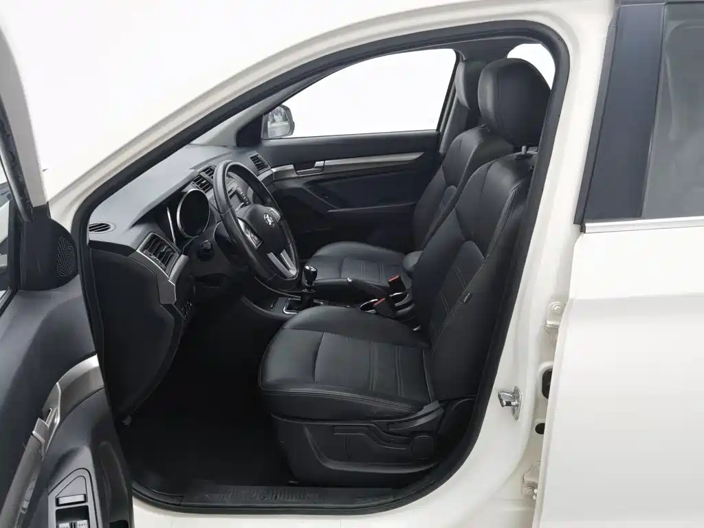 BAIC Senova X65 — миниатюра 10