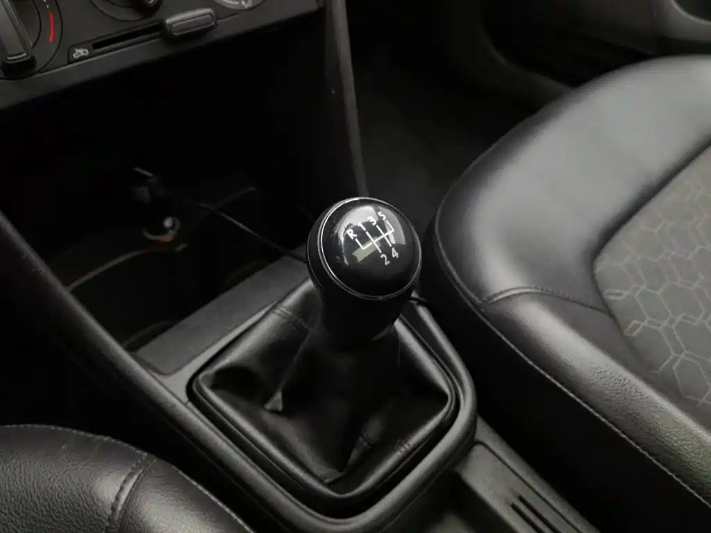 Volkswagen Santana — миниатюра 13