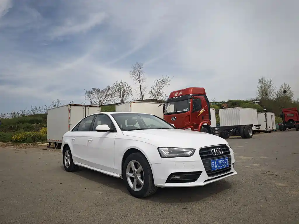 Audi A4L 2013 35 TFSI AT Comfort