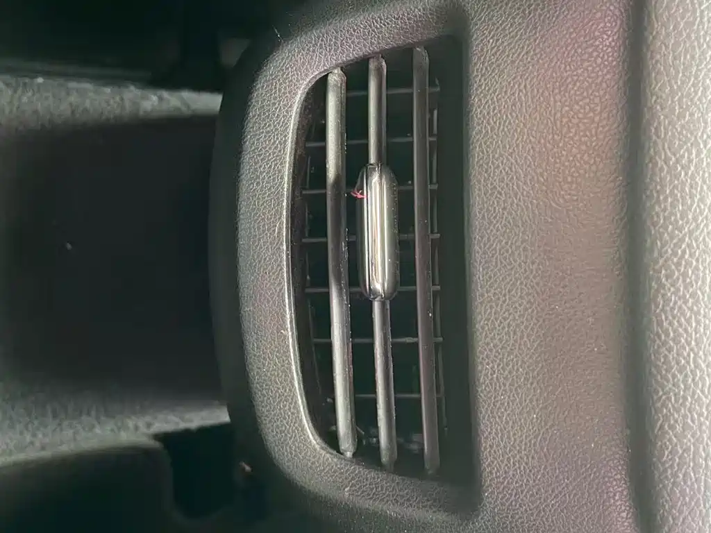 Chevrolet Monza — миниатюра 20