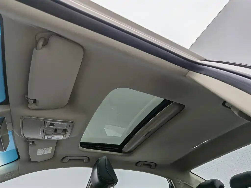Geely Emgrand GL — миниатюра 14