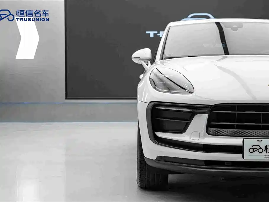 Porsche Macan — миниатюра 8