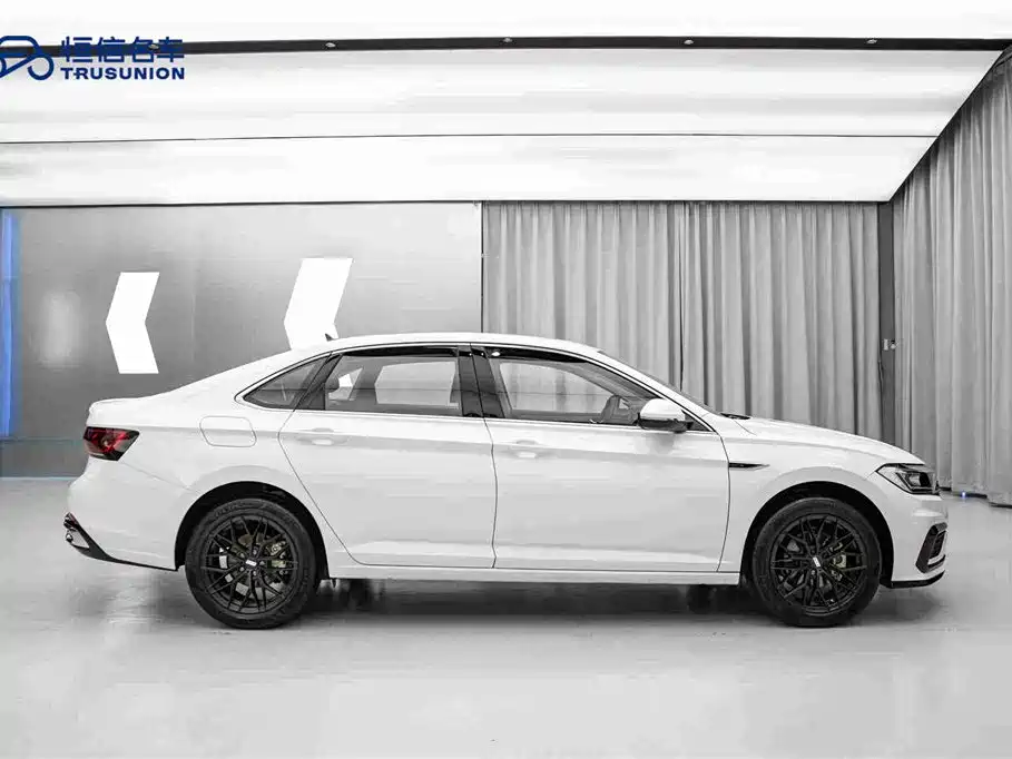 Volkswagen Sagitar — миниатюра 4