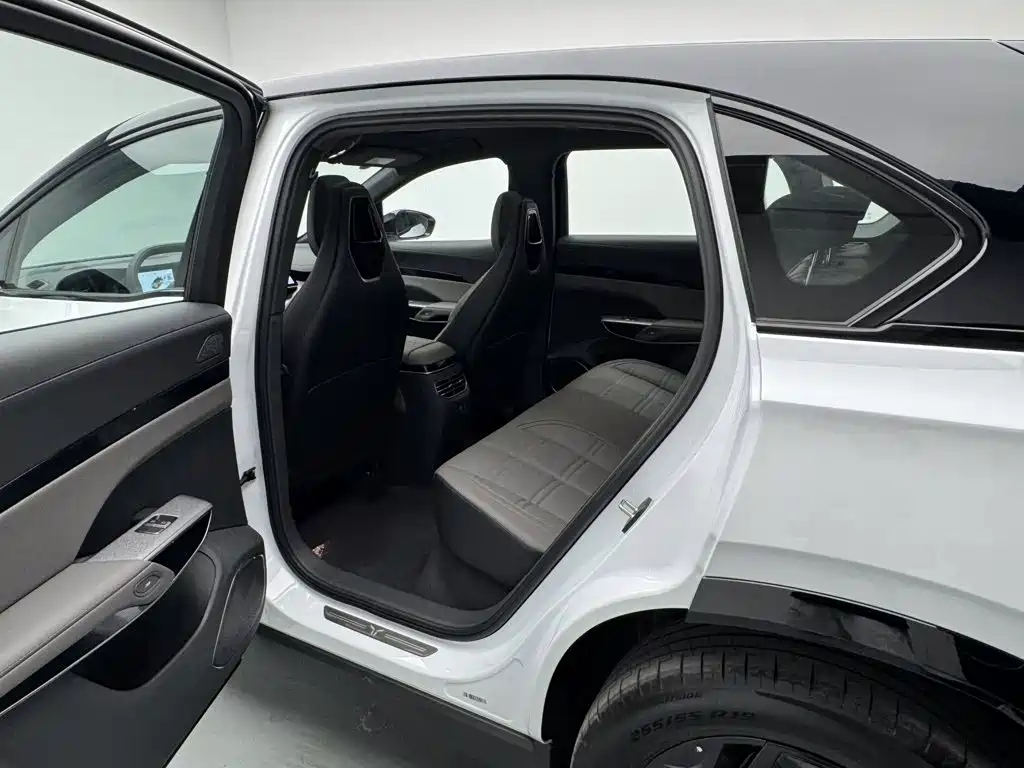 Hongqi Hongqi Tiangong 08 — миниатюра 17