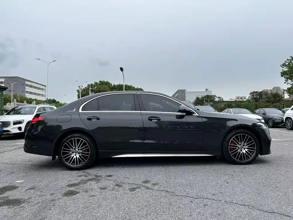 Mercedes-Benz C-Class — миниатюра 4