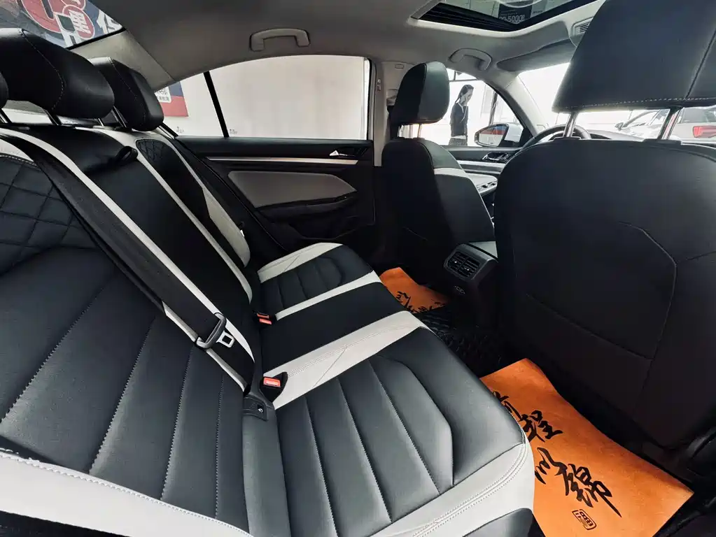 Volkswagen Bora — миниатюра 14