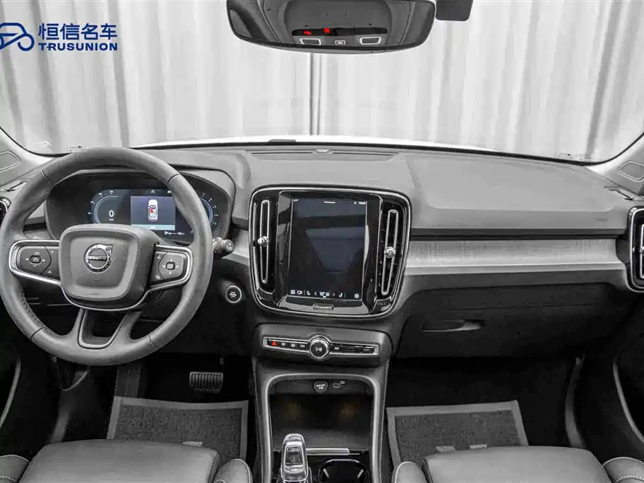 Volvo XC40 — миниатюра 13