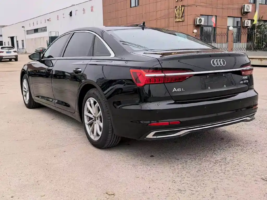 Audi A6L — миниатюра 5
