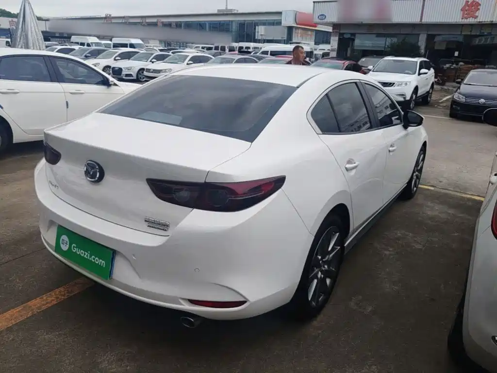 Mazda 3 Axela — миниатюра 7