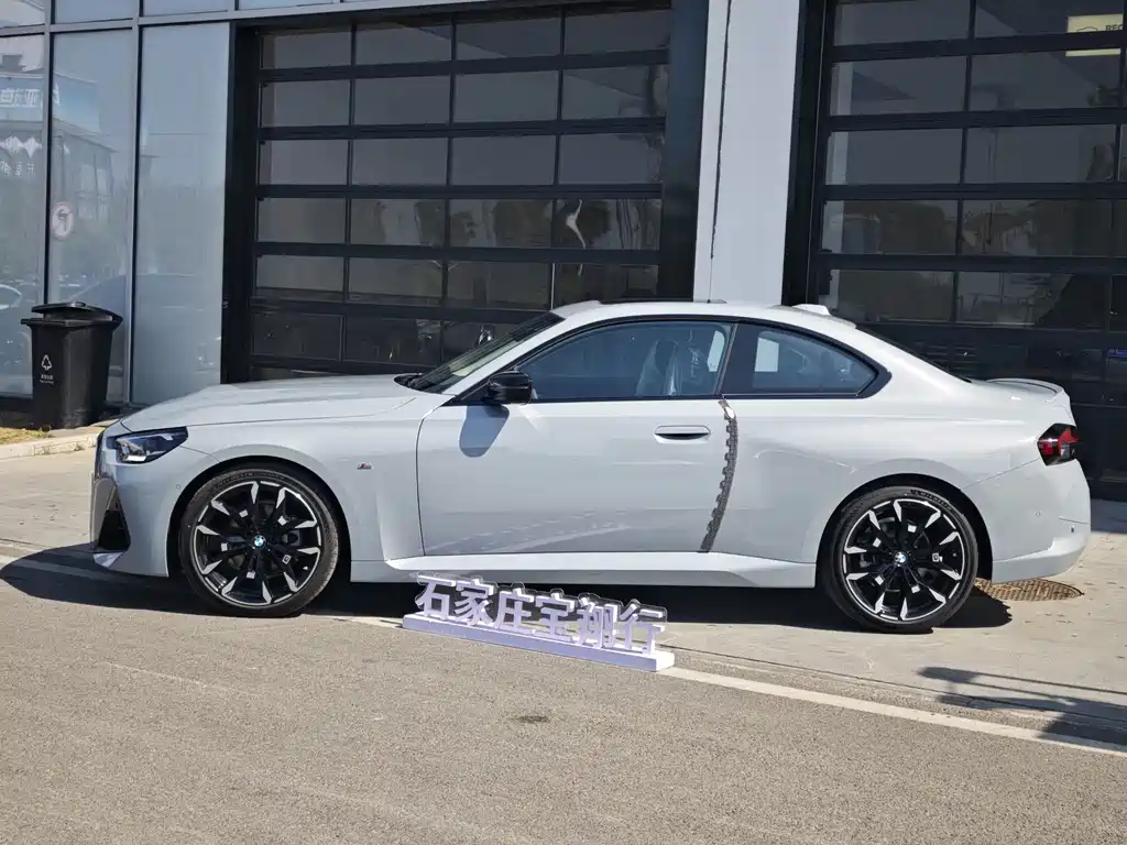 BMW 2 Series (Import) — миниатюра 2