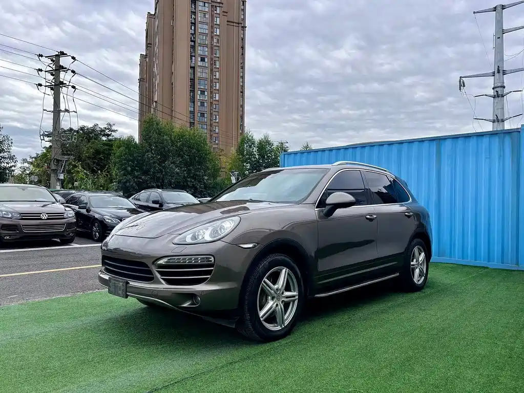 Porsche Cayenne 2011