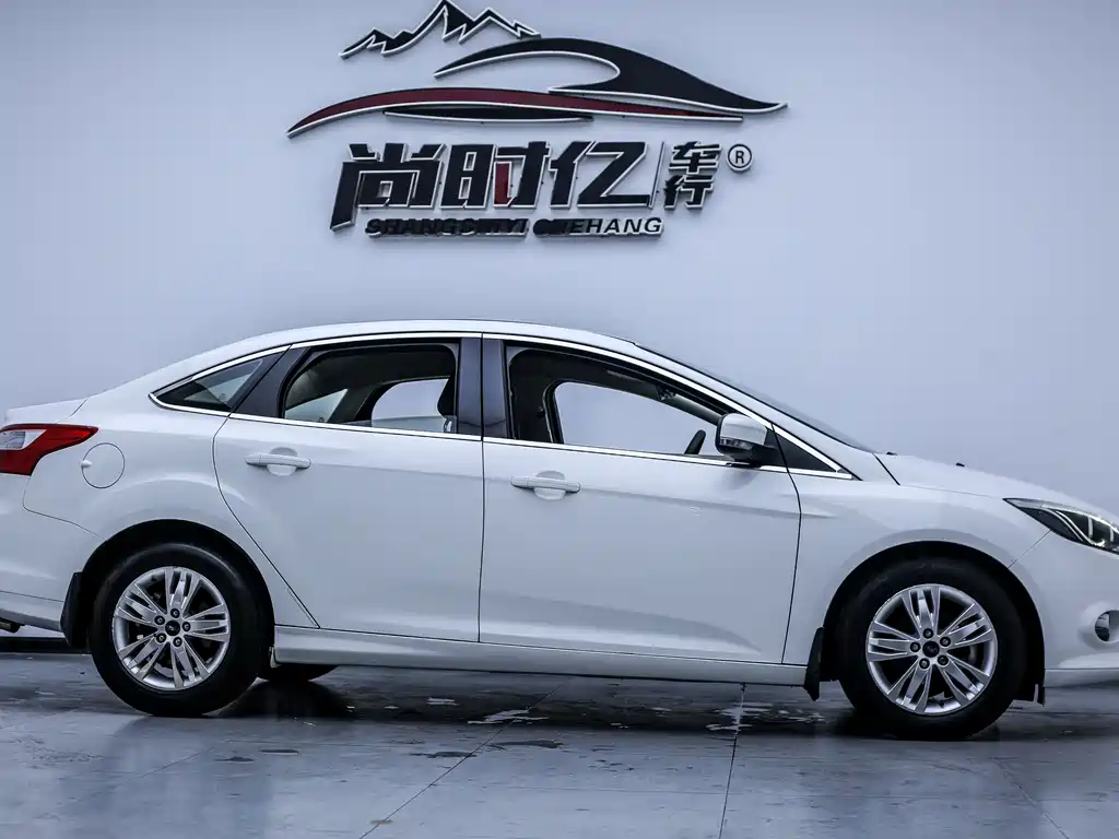 Ford Focus 2012 1.6L AT Comfort