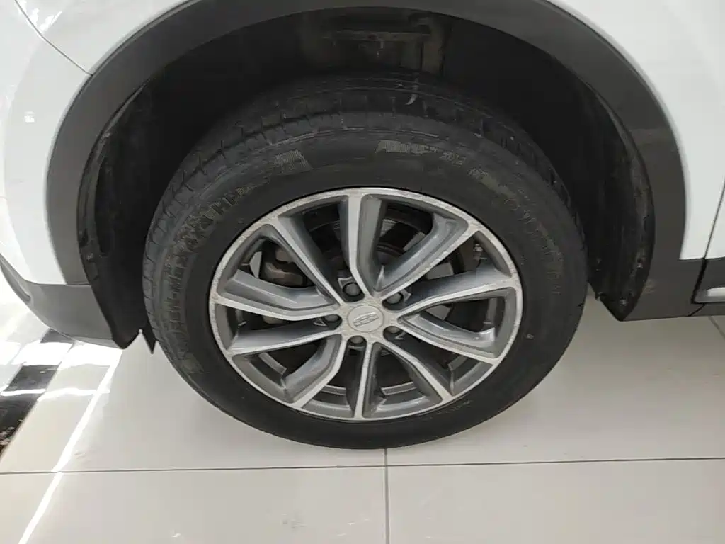 Geely Boyue — миниатюра 23
