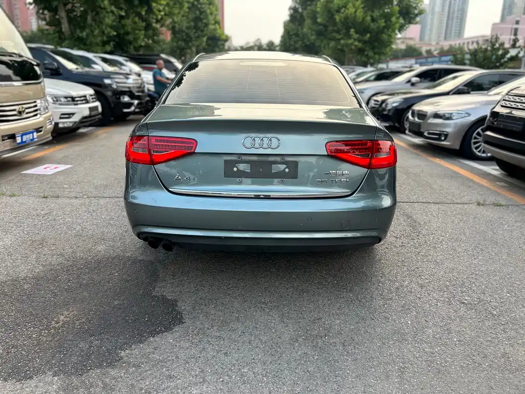 Audi A4L 2013 35 TFSI AT Comfort