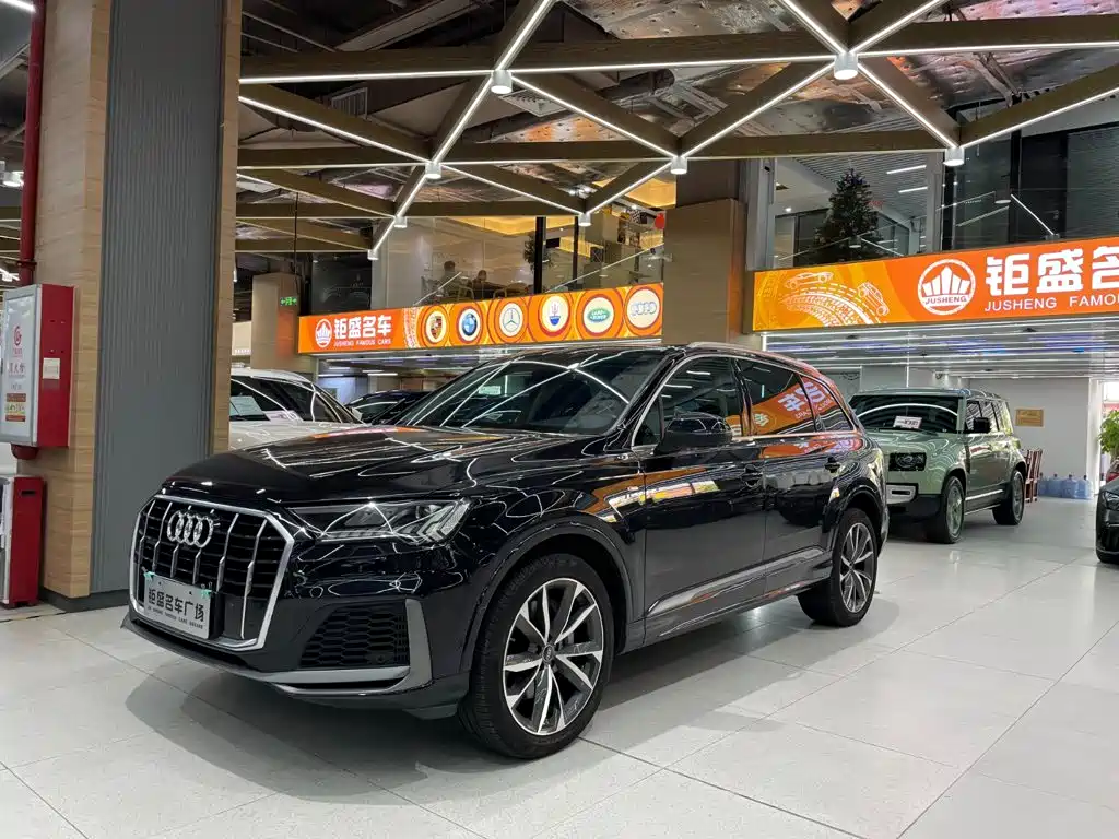 Audi Q7
