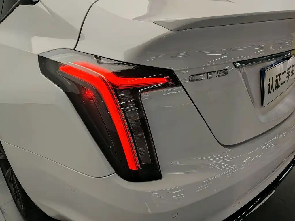 Cadillac CT5 — миниатюра 19