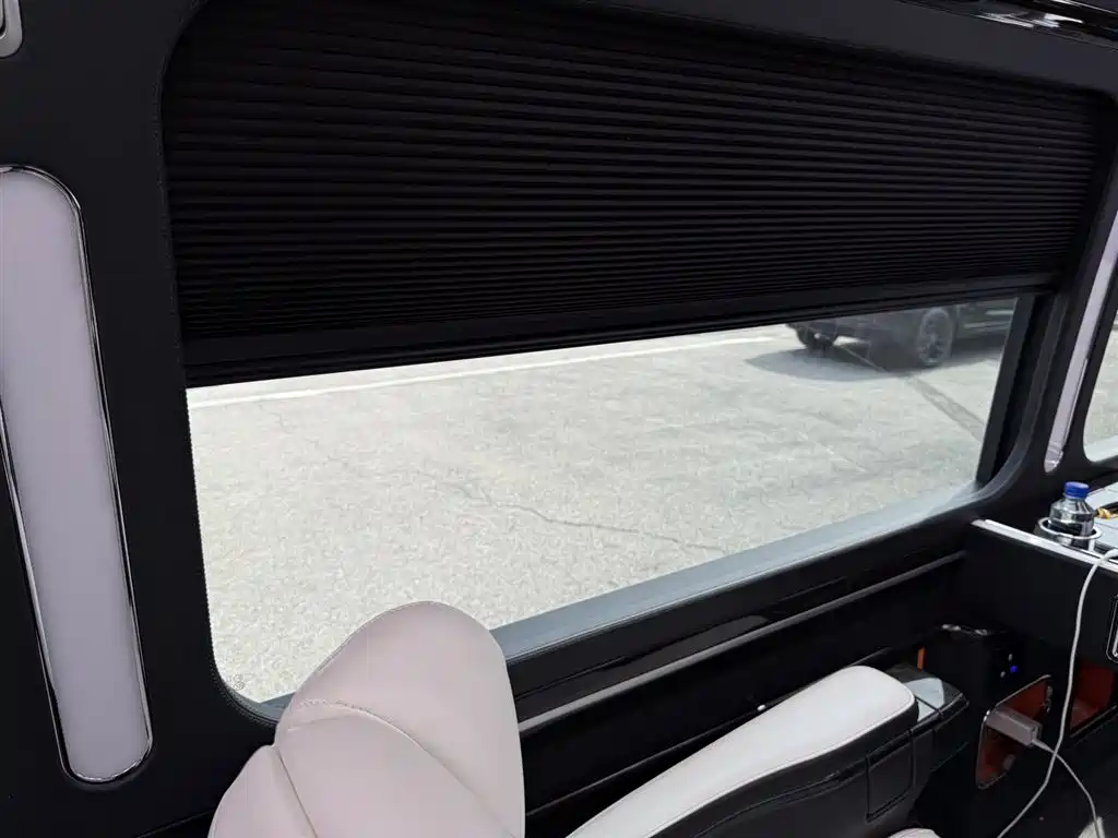 Toyota Coaster — миниатюра 32