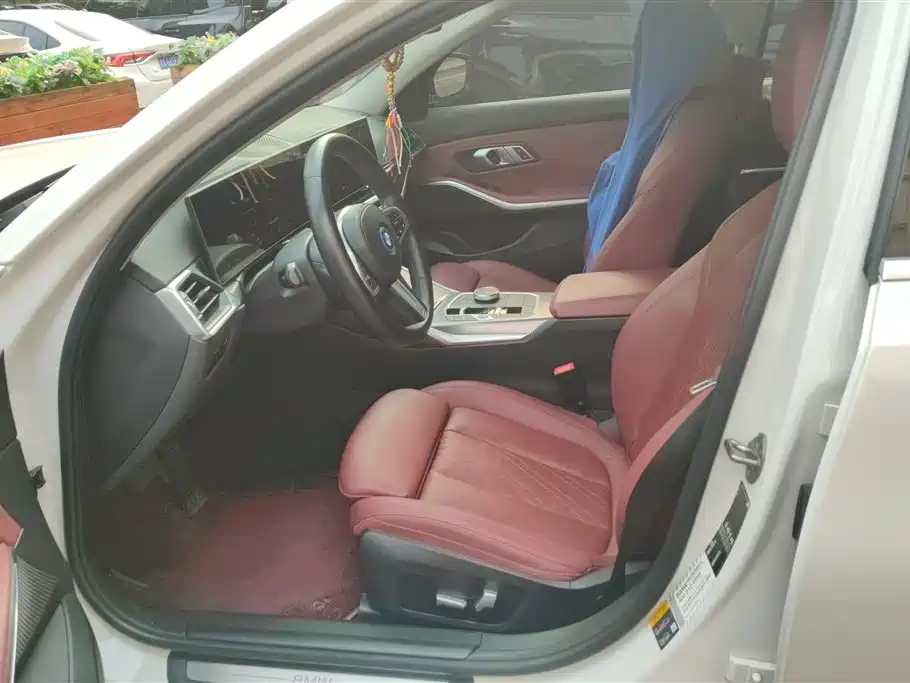BMW i3 2022 eDrive 35 L