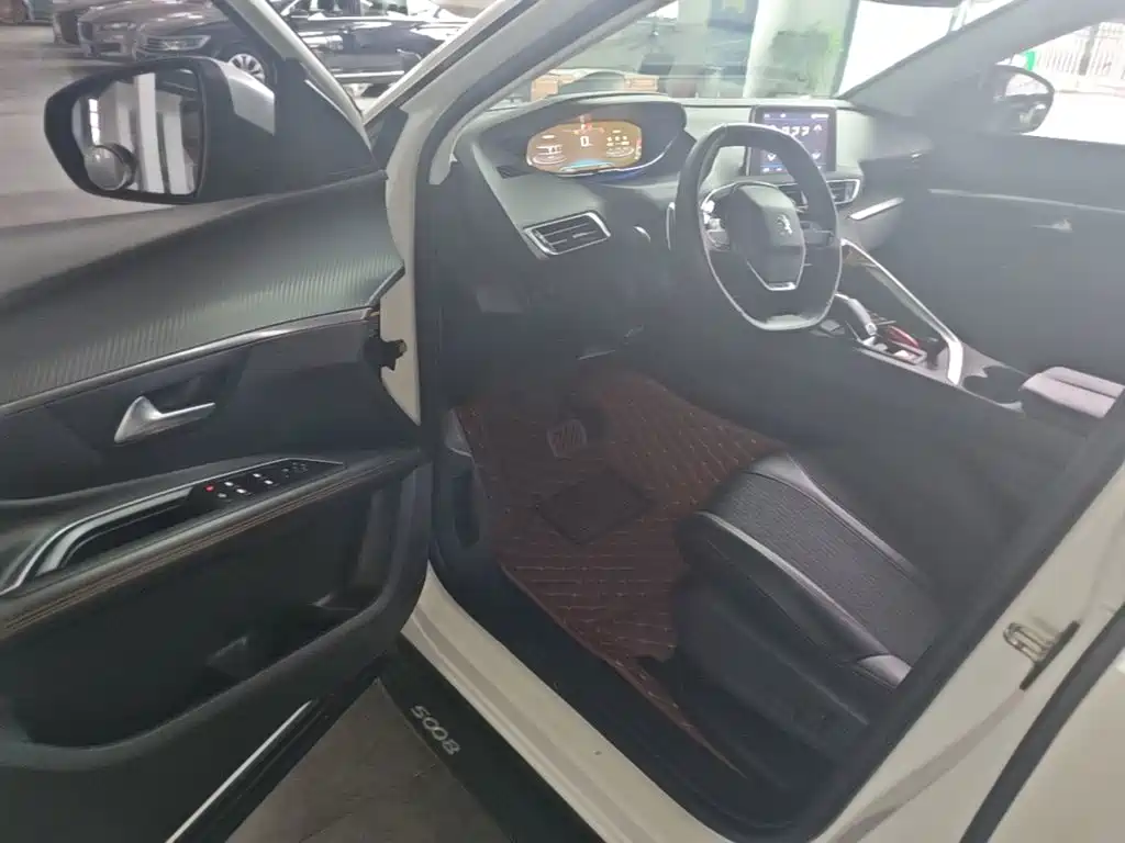 Peugeot 5008 — миниатюра 16