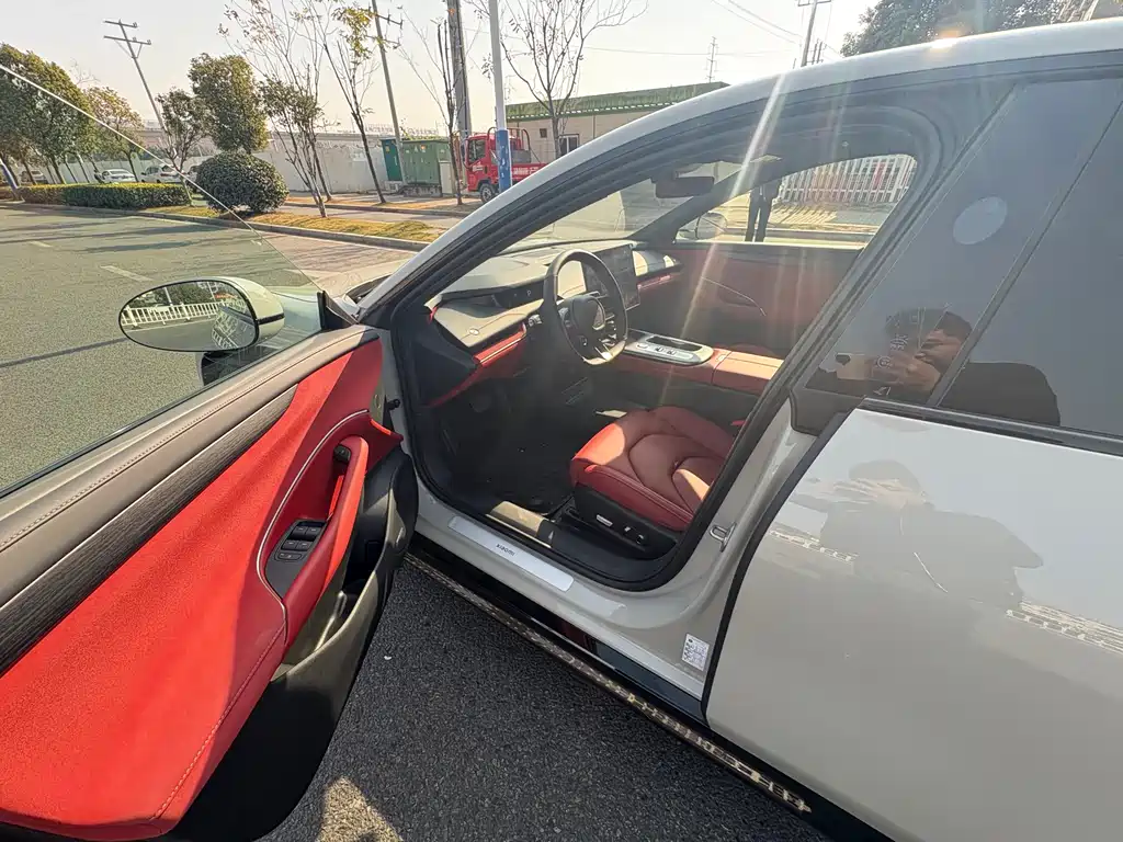 XIAOMI CAR XIAOMI SU7