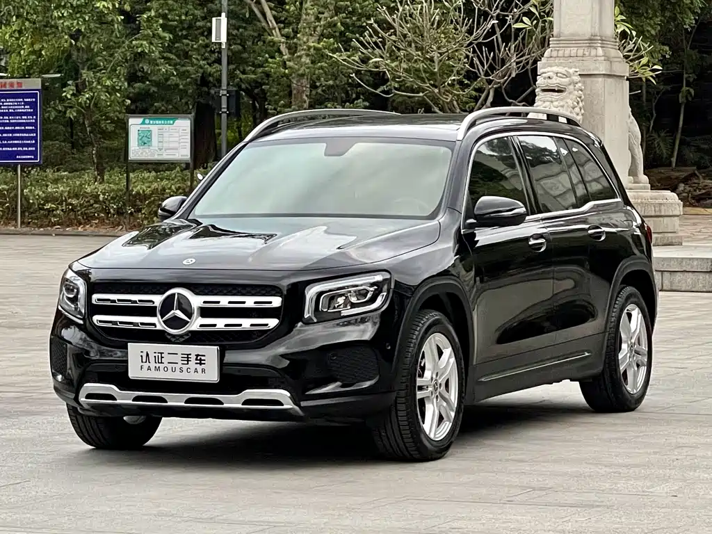 MERCEDES-BENZ GLB