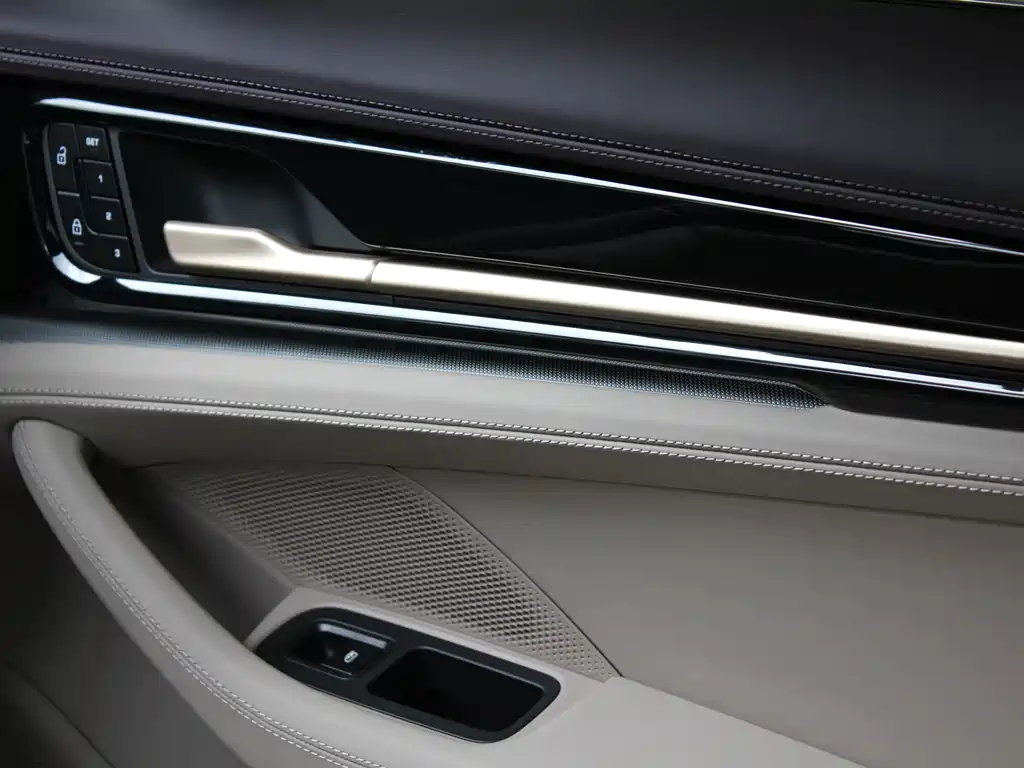 Porsche Panamera — миниатюра 14