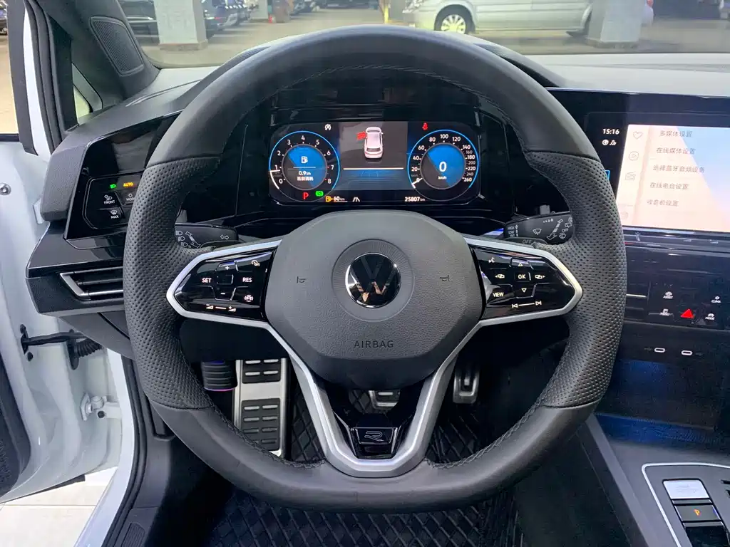 Volkswagen Golf — миниатюра 6