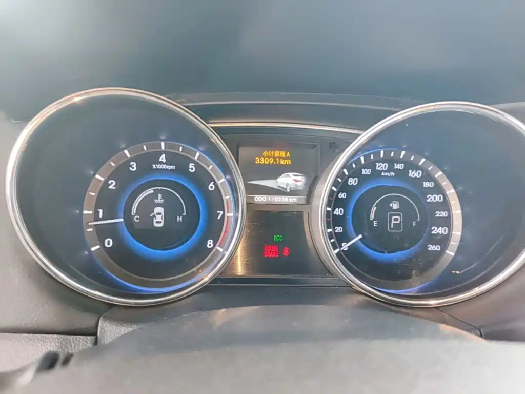 Hyundai Sonata — миниатюра 12