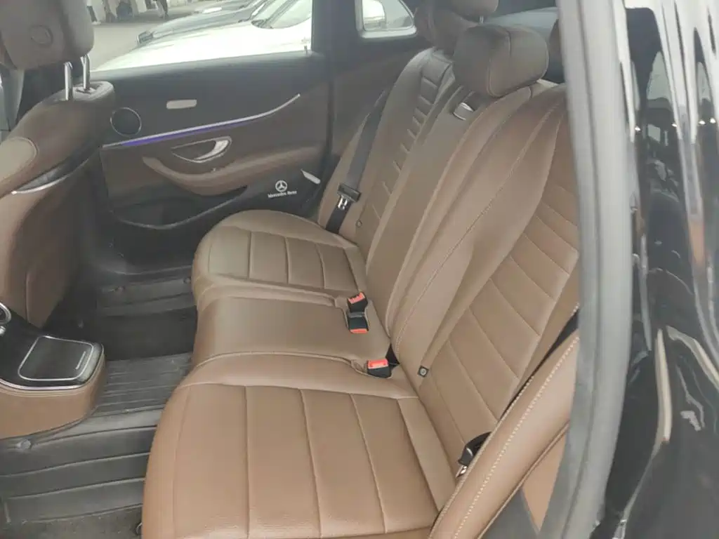 Mercedes-Benz E-Class — миниатюра 22