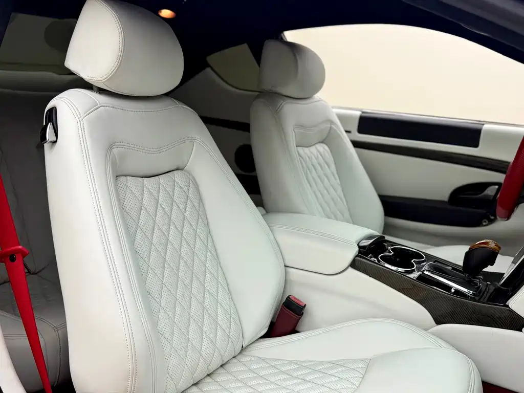 Maserati GranTurismo — миниатюра 15