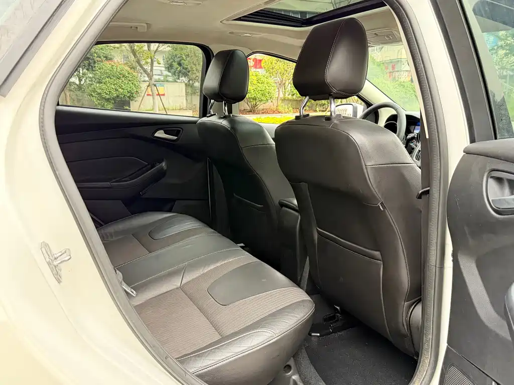 Ford Focus — миниатюра 12