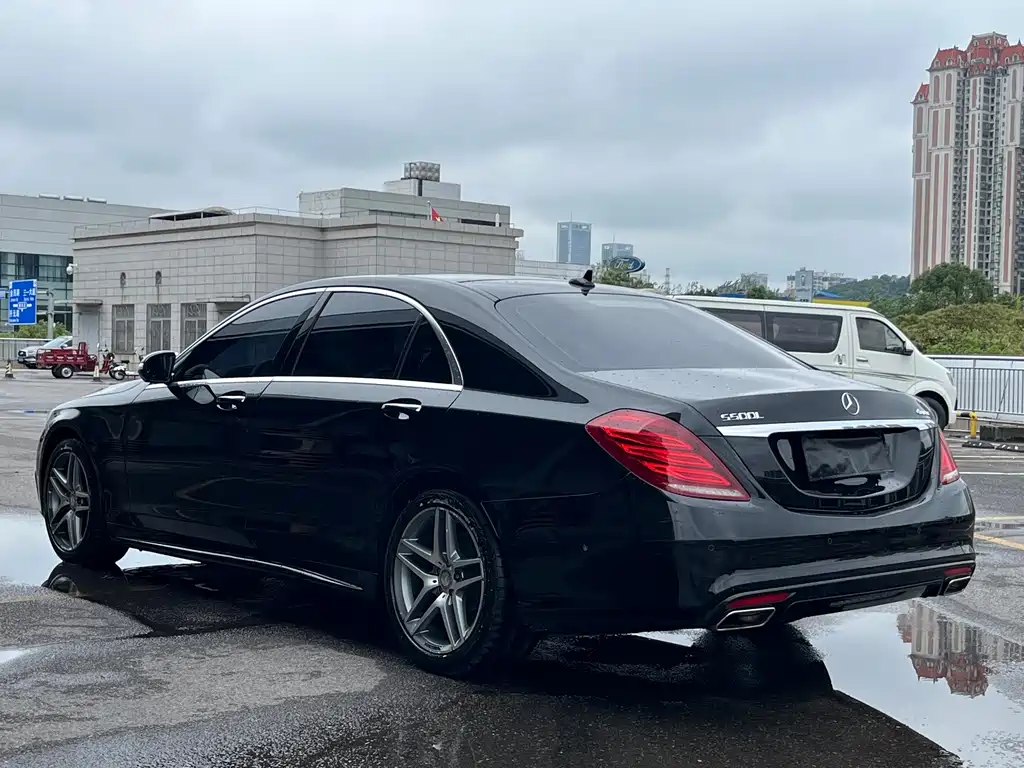 Mercedes-Benz S-Class — миниатюра 7